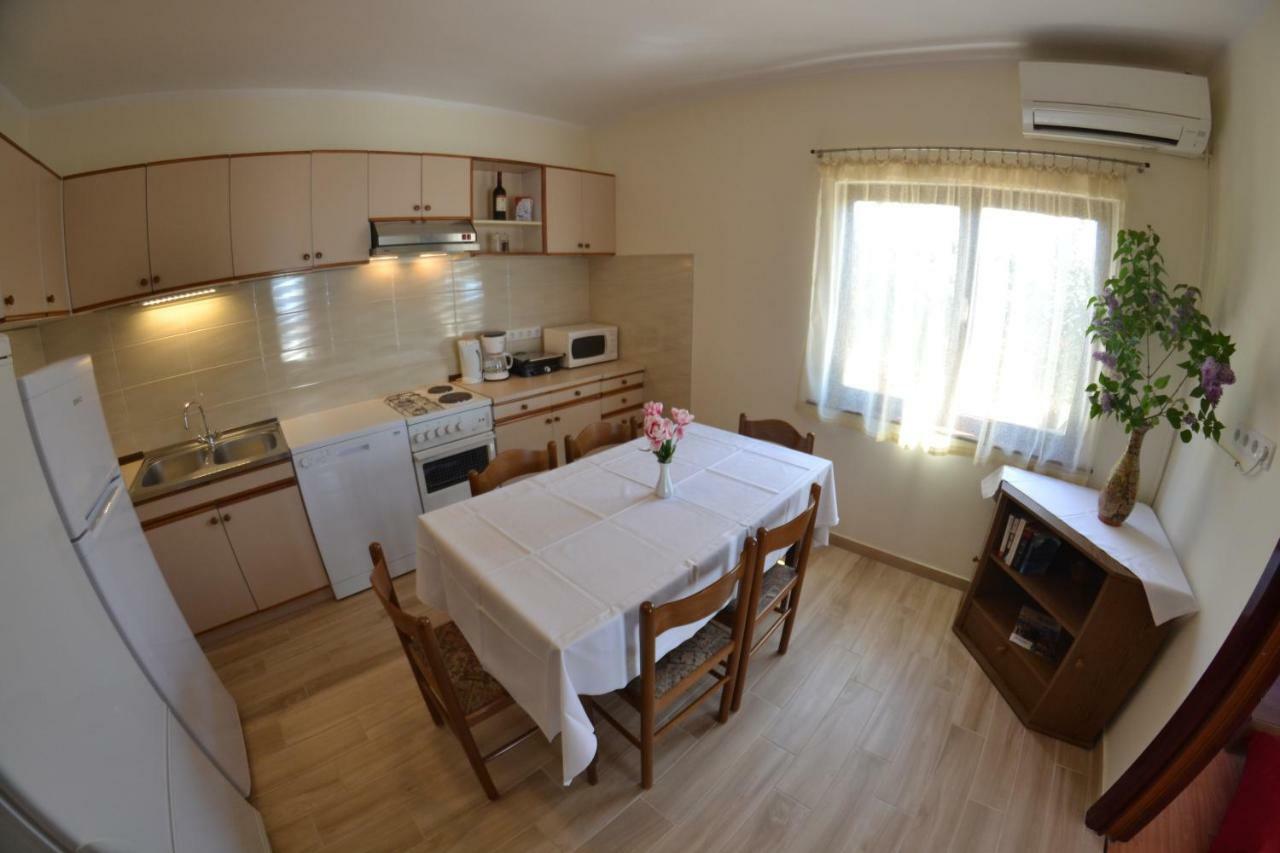 Apartman Jadranka Palit Exterior foto